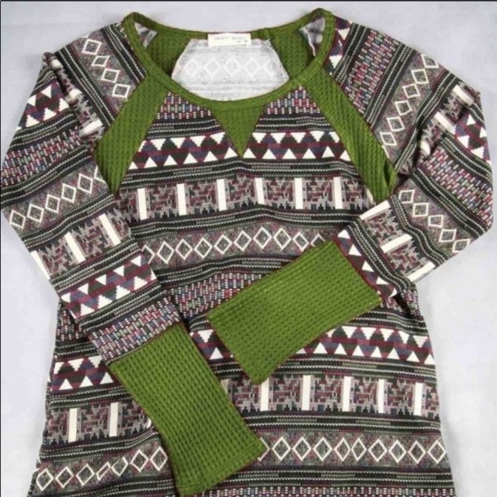 Printed long sleeve top